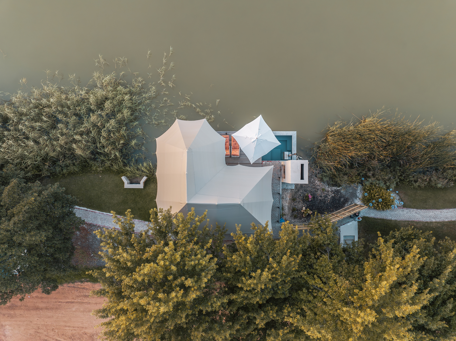 dawn mountains luxury glamping