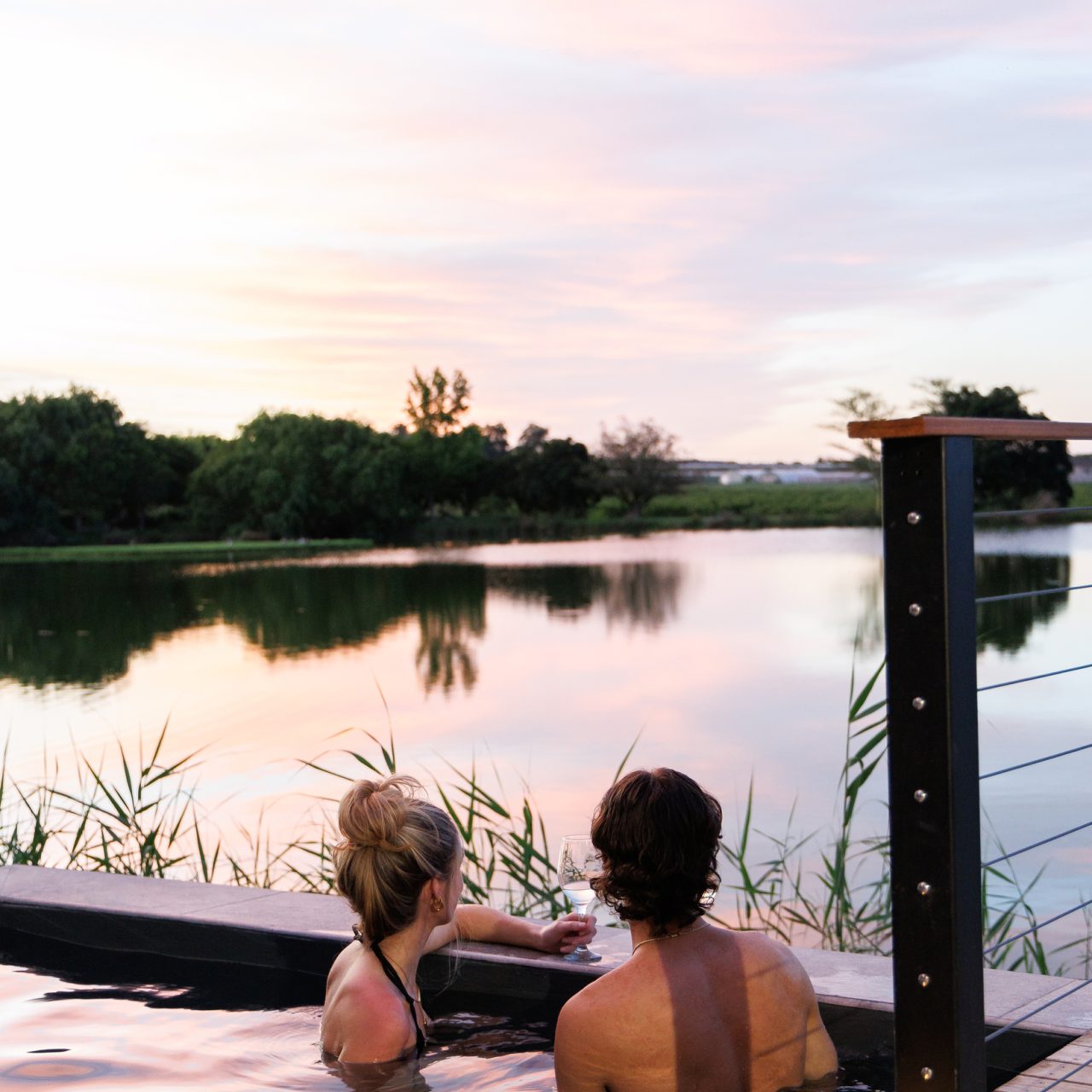 Lakeside Glamping Chardonnay (15)