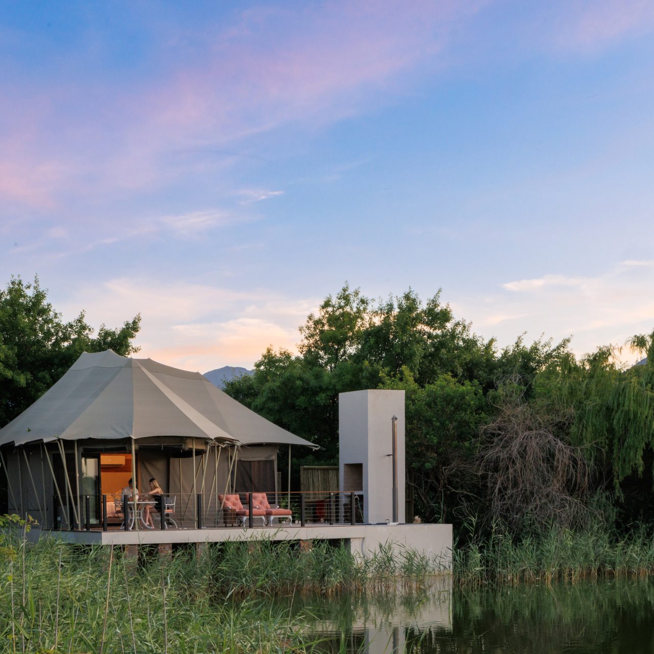 Lakeside Glamping Chardonnay (3)