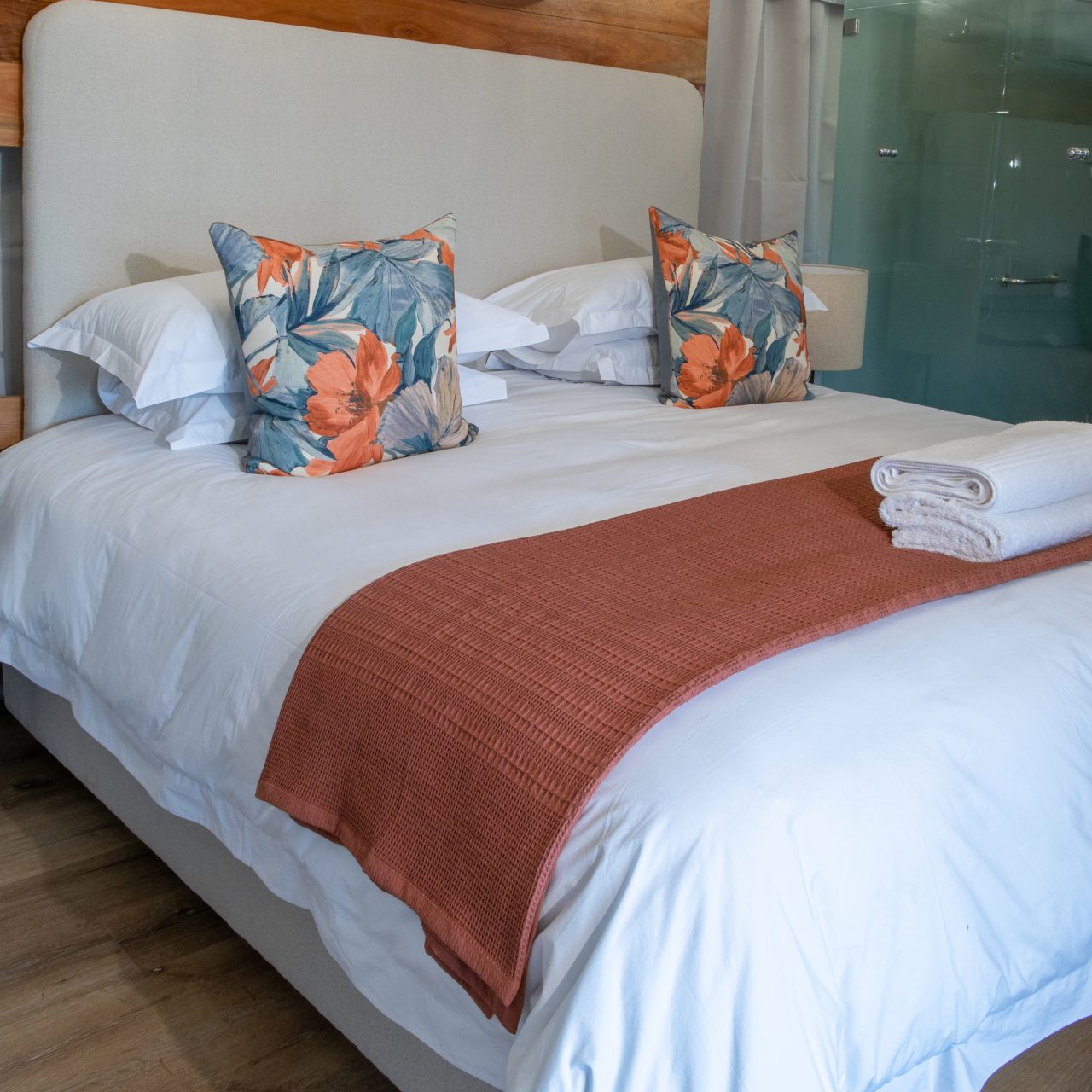 Lakeside Glamping Chardonnay 7