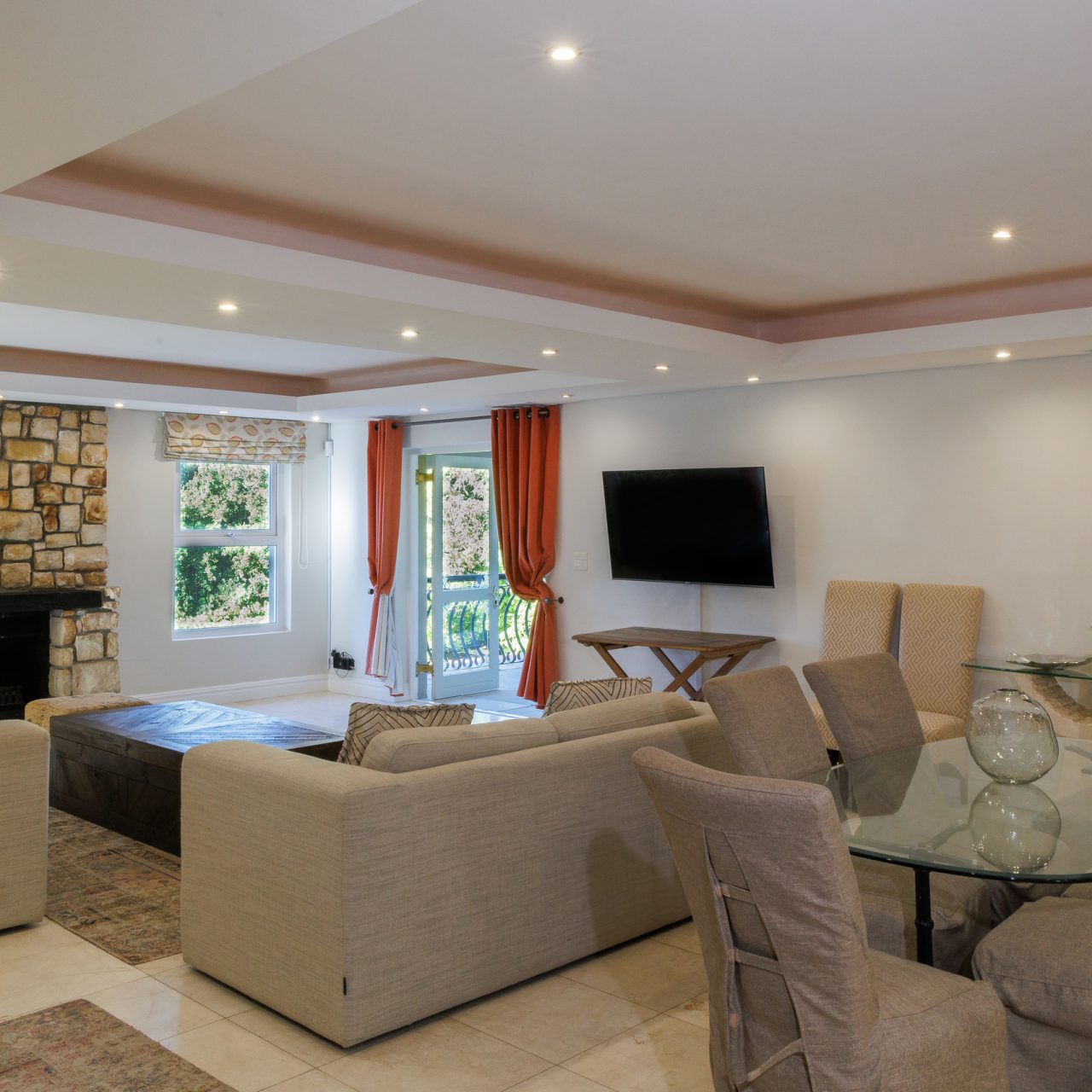 Luxury Two Bedroom Signature Apartment (10)