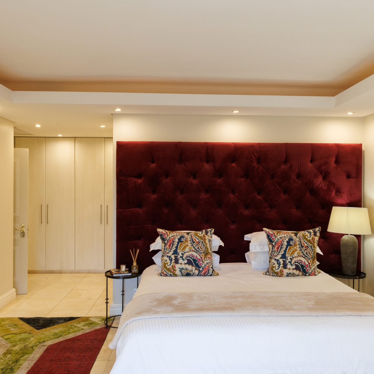 Luxury Two Bedroom Signature Apartment (4)