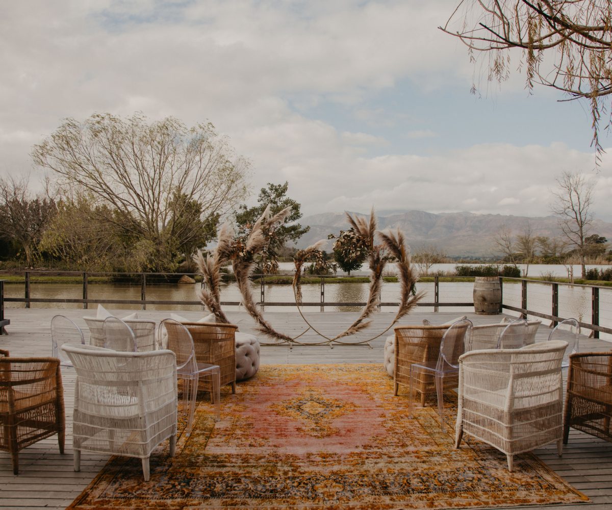 Weddings 19 The Water's Edge